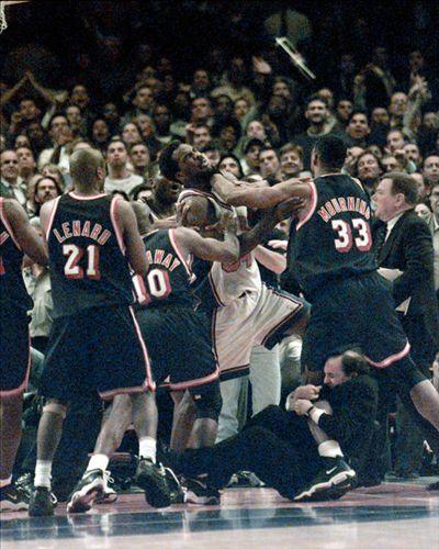 拳击打出脑浆的是谁（盘点NBA五大冲突时刻，一人被打出脑浆）