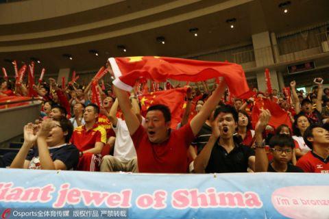 世界杯女排中日（中国女排3-1日本四夺世界杯冠军 直通里约奥运）