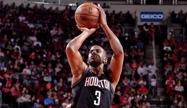 反向巨星效应(火箭已悄悄转变?巨星效应改造神经质大队,崩盘症被治愈)