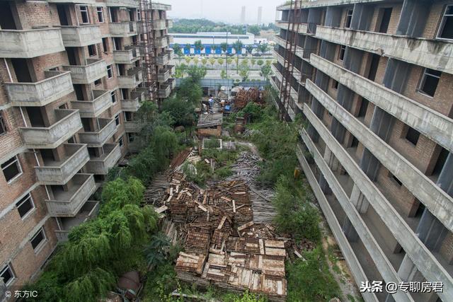 入门小产权的房子能买吗（没有小产权的房子能买吗）