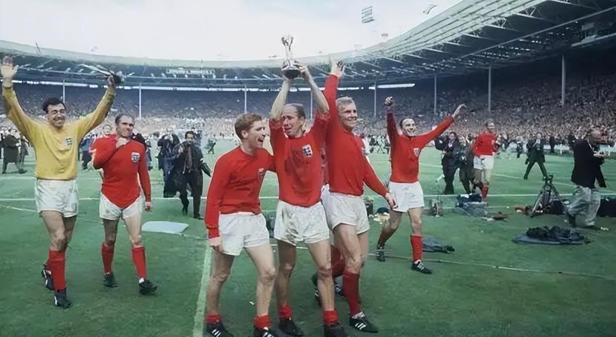 哪个足球队最厉害吗（世界杯历史最强的五支球队，你是否认同这几支球队）