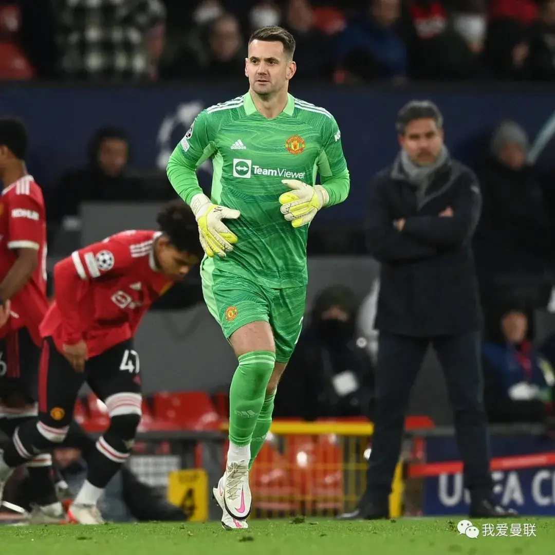 范德贝克失误送礼(齐达内红魔首秀…)