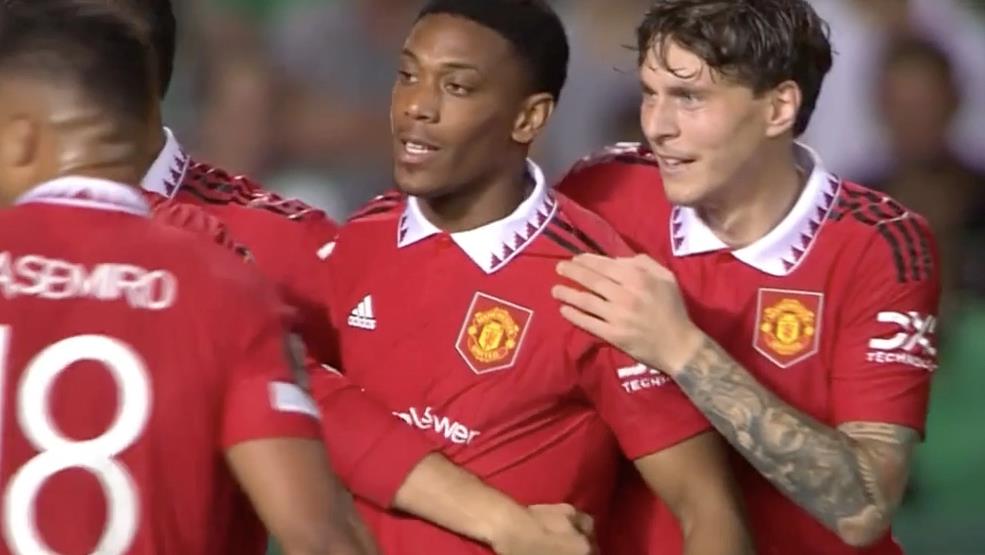 C罗空门不进全队最低分(8射0进球+空门不进!C罗首发打弱旅还哑火 赛季33射只进一粒点球)