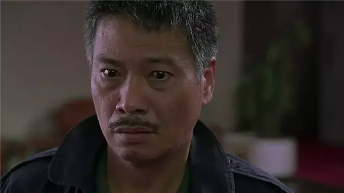 足球比赛都是在演戏吗（《少林足球》幕后：赵薇被骂，内地禁映，周星驰和投资人打官司）