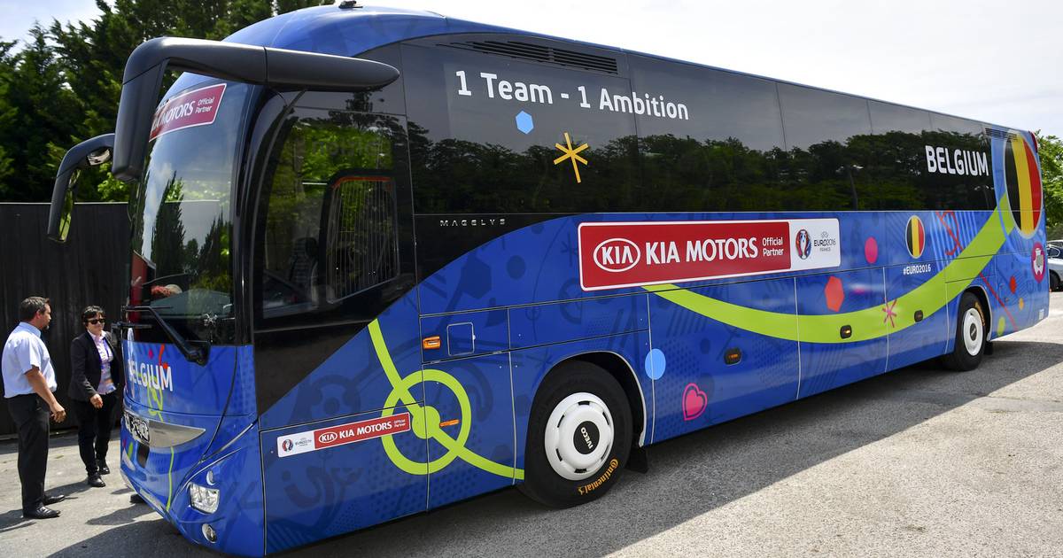 参加足球邀请赛横幅标语（2020欧洲杯球队标语 哪个是你的菜？）