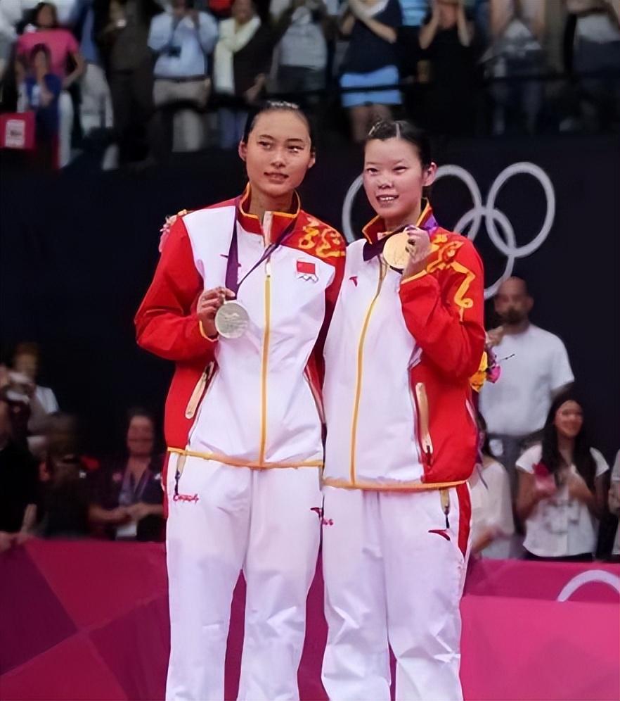 中国最早羽毛球一姐是(国羽一姐王仪涵:54次冠军换不来奥运金牌,退役后嫁师弟终得幸福)