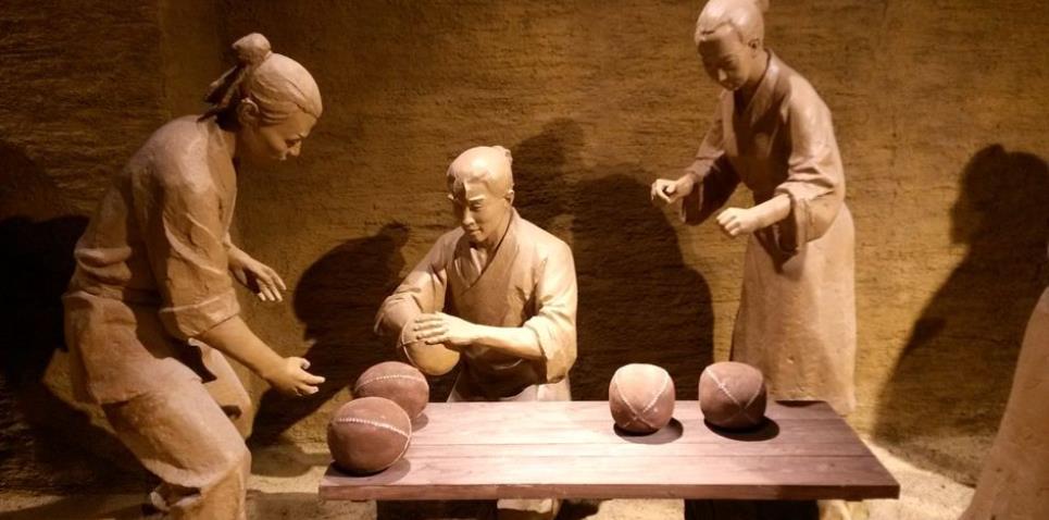 足球到底是起源哪里（足球到底源于哪个国家？英国学者：与中国无关，只源于英国）