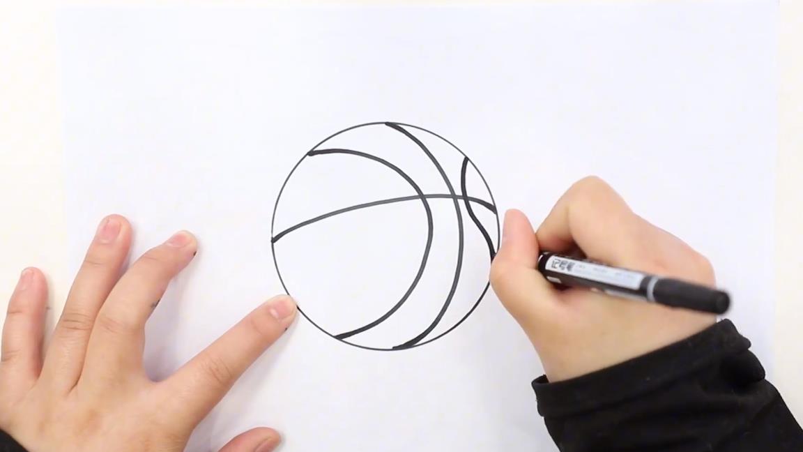 足球怎么画简笔(画球简笔画)