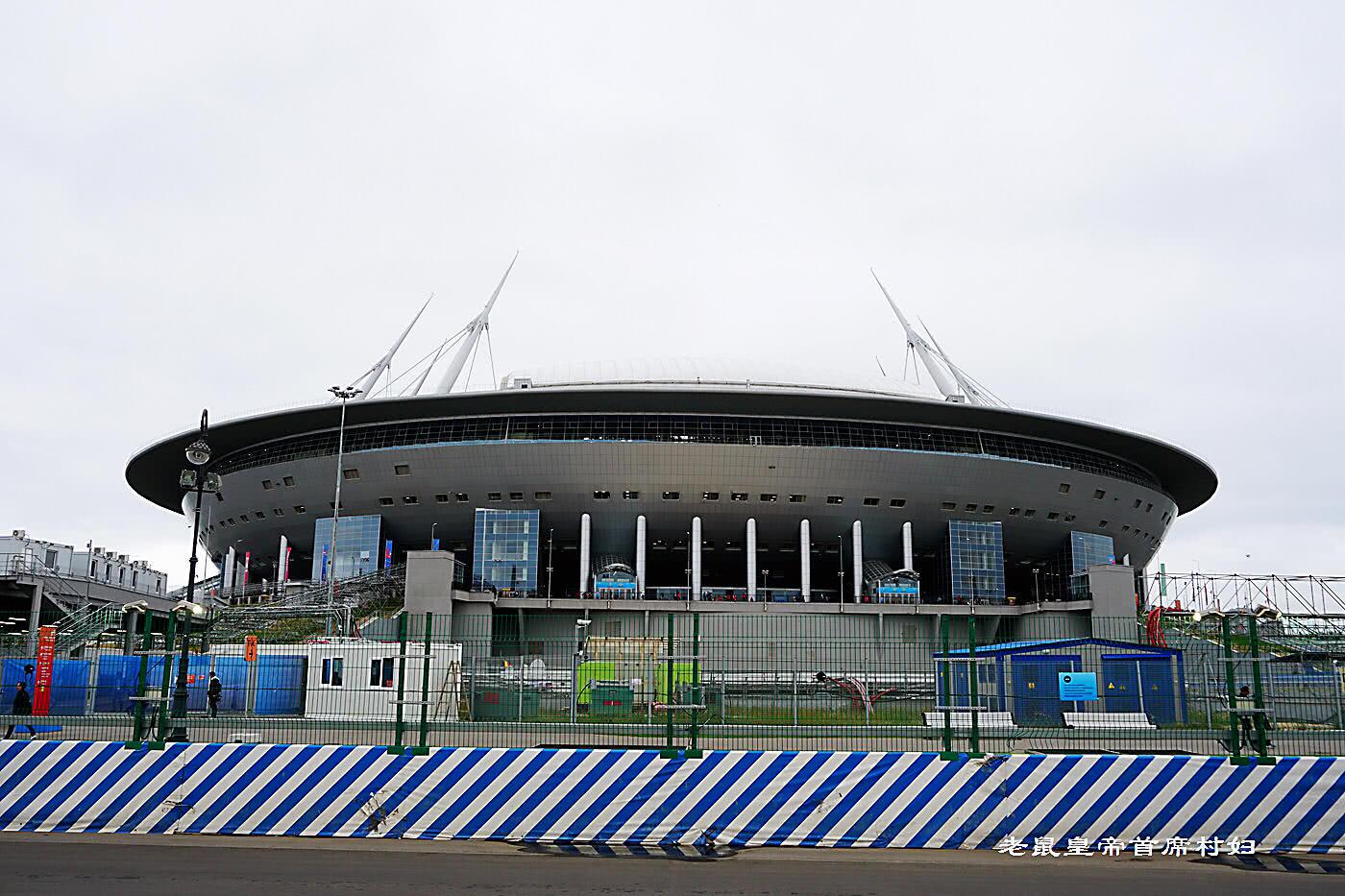 俄罗斯足球场多大（俄罗斯最大最现代化的体育场长啥样，有啥独特之处，我带你去探秘）