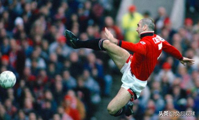 世界杯球员几岁退休(盘点:5位早早退役的世界级球星,法国射手曾创造世界杯进球纪录)