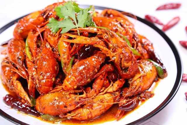 晚上买什么小吃好（晚上买什么小吃赚钱）