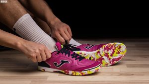 阿迪达斯平底足球鞋能跑步吗（室内球鞋IC党必备 实战好鞋大搜罗）-华海博客