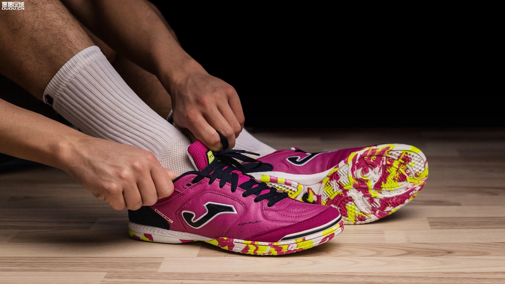 阿迪达斯平底足球鞋能跑步吗（室内球鞋IC党必备 实战好鞋大搜罗）