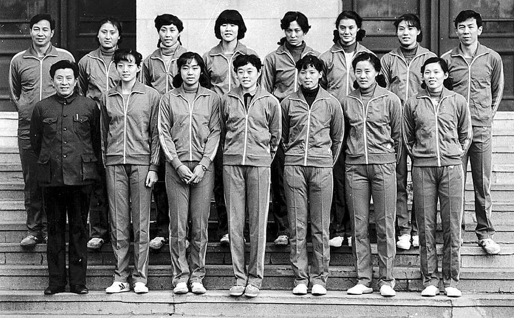 成功卫冕2019女排世界杯冠军（中国女排十夺世界冠军）