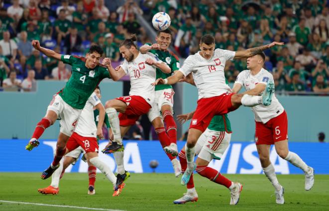 最近有什么足球比赛（世界杯最新战报：法澳战成4：1，阿根廷大冷门1：2负于沙特！墨西哥和丹麦均0：0战平对手；C罗正式离开曼联足球俱乐部）