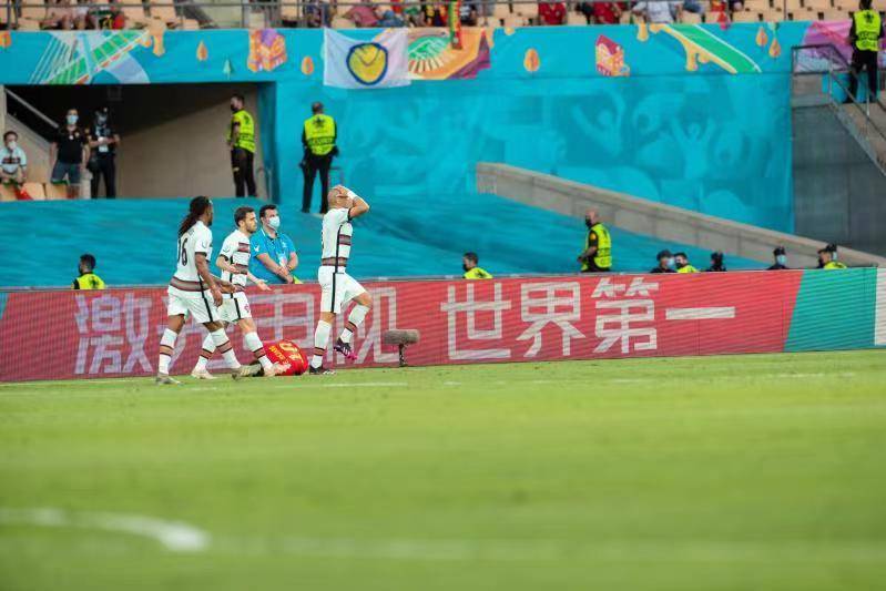 欧洲杯c罗是哪个球队（C罗告别欧洲杯！世界第一比利时击败卫冕冠军葡萄牙）