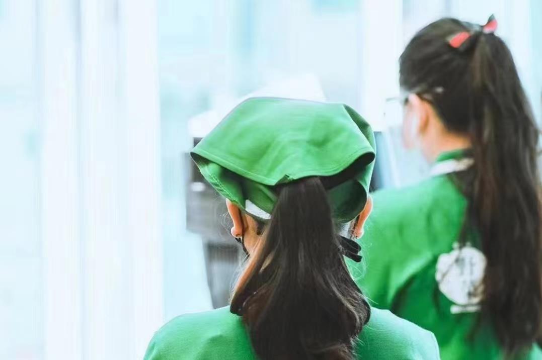 中国人在菲律宾工作(我在菲律宾做生鲜电商,成了“马尼拉市最佳雇主”)