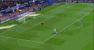 皇马3-0马竞(C罗帽子戏法,皇马客场3-0马竞领跑西甲)