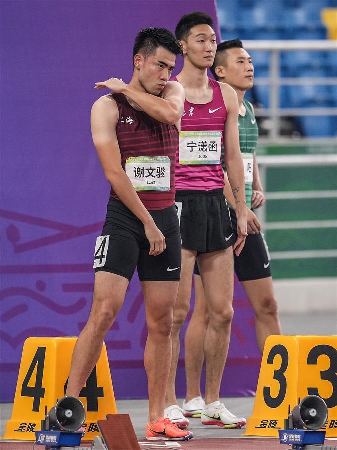 谢文骏追平刘翔全运会三连冠纪录(追平刘翔的神迹,谢文骏完成全运会三连冠)