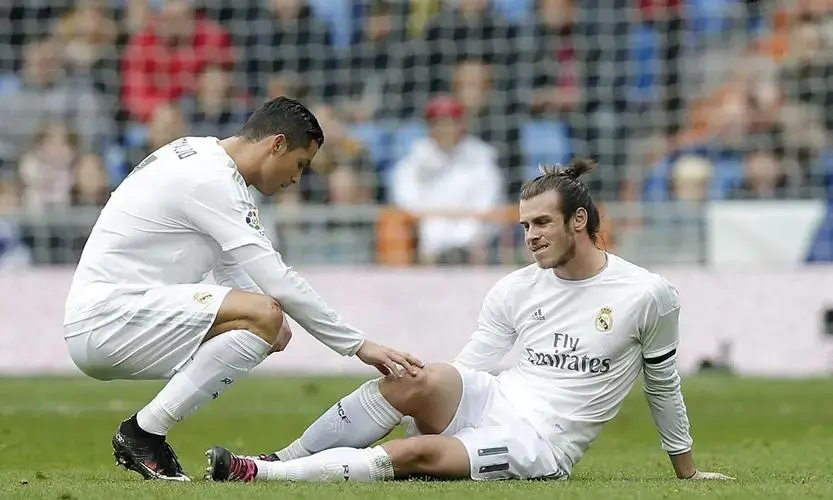 为什么齐达内获得欧冠（为什么齐达内能带领皇马实现欧冠三连冠？）