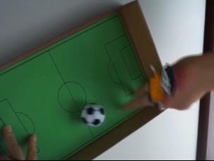 怎么做足球场上面的小人(孩子在家的指尖足球赛,制作竟然如此的简单,一起来看看)