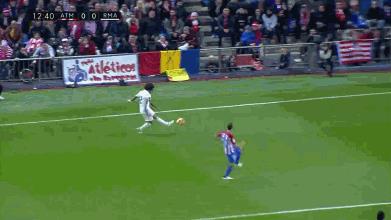 皇马3-0马竞(C罗帽子戏法,皇马客场3-0马竞领跑西甲)