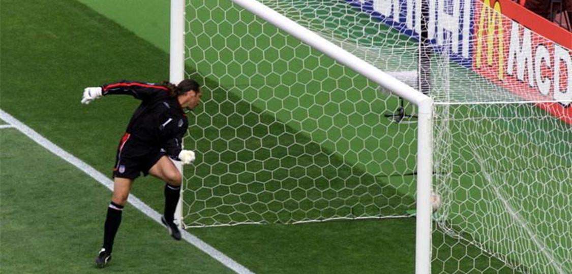 闪耀02世界杯(重说经典之2002年英巴大战:小罗惊艳出世,韩日世界杯唯一名局)