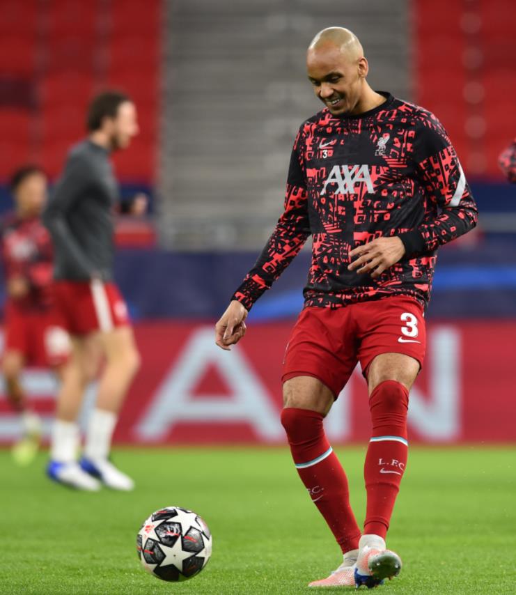 利物浦2-0双杀莱比锡红牛（利物浦2比0战胜莱比锡 状态低迷原因终被找到 克洛普不再无助）