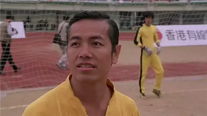 足球比赛都是在演戏吗（《少林足球》幕后：赵薇被骂，内地禁映，周星驰和投资人打官司）