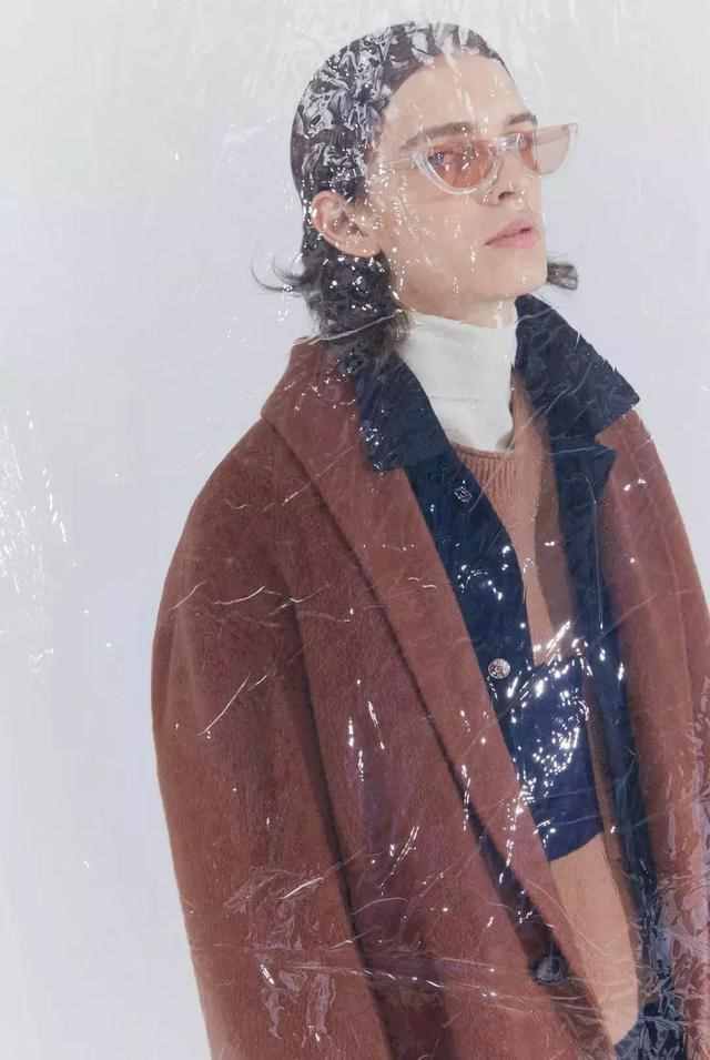 买毛衣什么牌子好（毛衣买什么牌子的好点）