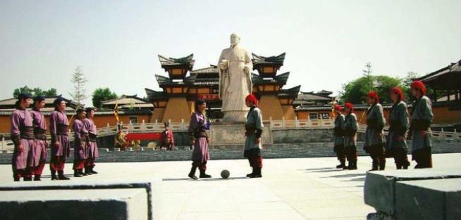 足球到底是起源哪里（足球到底源于哪个国家？英国学者：与中国无关，只源于英国）