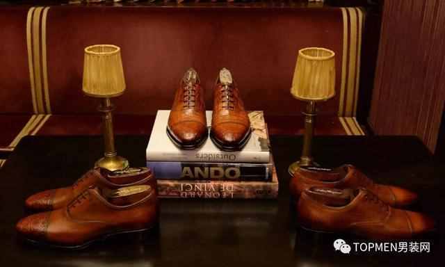 皮鞋网上买什么牌子好（男皮鞋买什么牌子好）