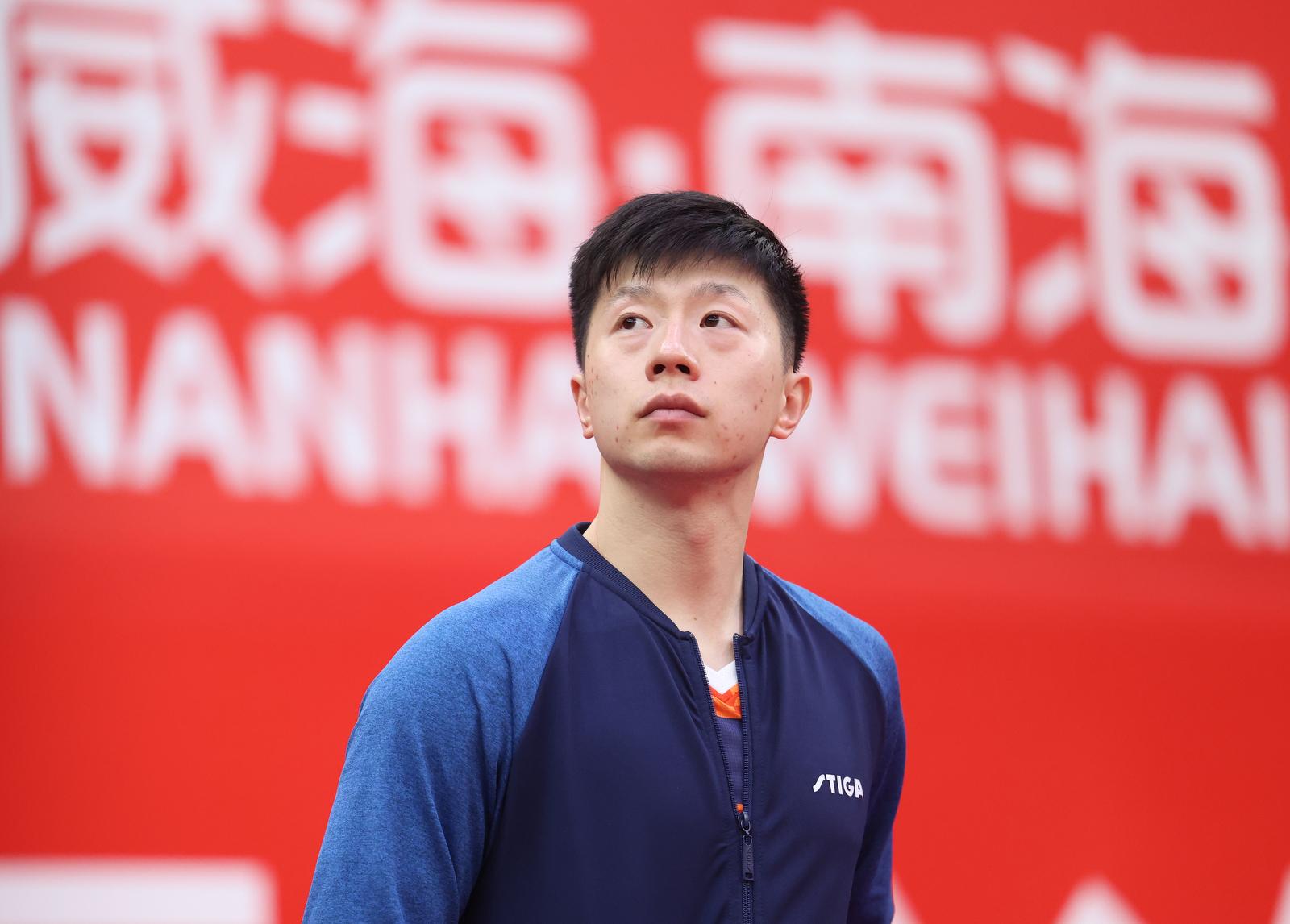 鲁能顺利晋级(马龙领衔鲁能全胜晋级乒超决赛,许昕赛场化身队员兼教练)