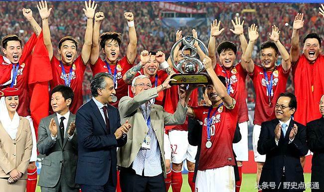 巴西五个世界杯冠军(足球王国,这个国家是世界杯史上夺冠最多的足球队,拿了5个冠军)