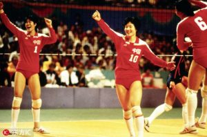 历届中国女排夺冠(回顾中国女排军团三次奥运登巅峰! 感动中国曾9夺世界冠军)-华海博客