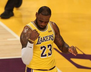 詹姆斯指导新秀锡安时（生涯第一次面对詹姆斯，锡安怎么就交出了这样的答卷）-华海博客