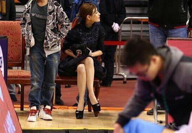 宏远老板娘宏远老板娘吴迪简介(吴迪:易建联的老板娘)