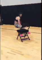 和男生打篮球需要注意什么（杨舒予喊话杨紫一起练篮球，谁说这项运动不适合女生？）