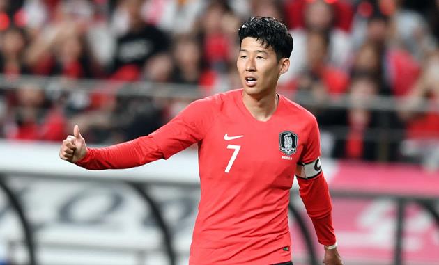 世界杯预选赛孙兴慜为什么不上场（6万球迷观战！孙兴慜戴3亿手表重返韩国队，赛前豪言：击败伊朗）