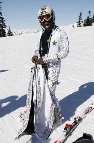 会滑冰的人滑雪难么（沙漠练滑雪？热带运动员参加冬奥有多难）