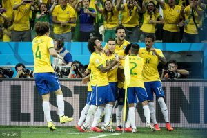 足球哪个国家最强前十（全球十大足球强国，五星巴西位居第一，意大利无缘俄罗斯世界杯）-华海博客