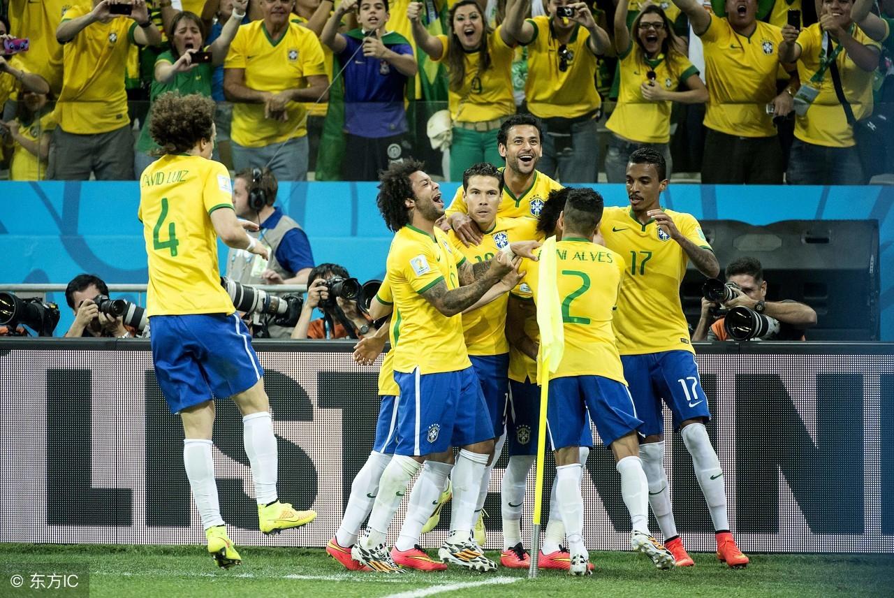 足球哪个国家最强前十(全球十大足球强国,五星巴西位居第一,意大利无缘俄罗斯世界杯)