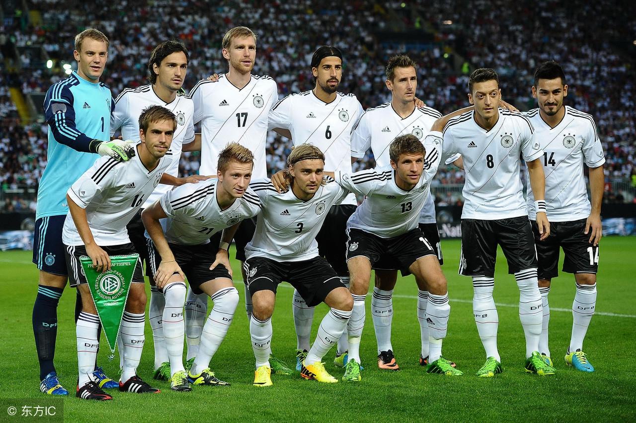 足球哪个国家最强前十(全球十大足球强国,五星巴西位居第一,意大利无缘俄罗斯世界杯)