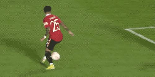 C罗空门不进全队最低分(8射0进球+空门不进!C罗首发打弱旅还哑火 赛季33射只进一粒点球)