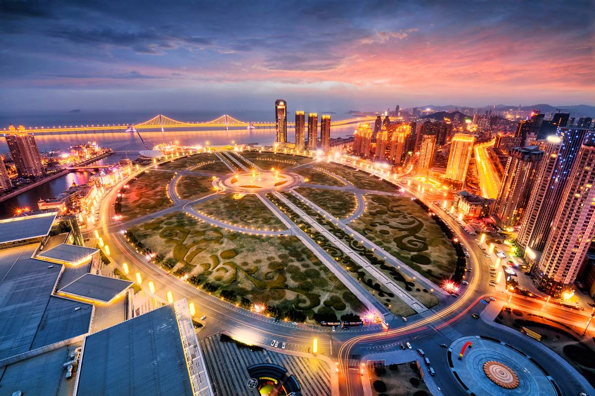 足球城是指哪个城市的别称(中国最尴尬的城市,属于东北却不说东北话,这是为啥?)