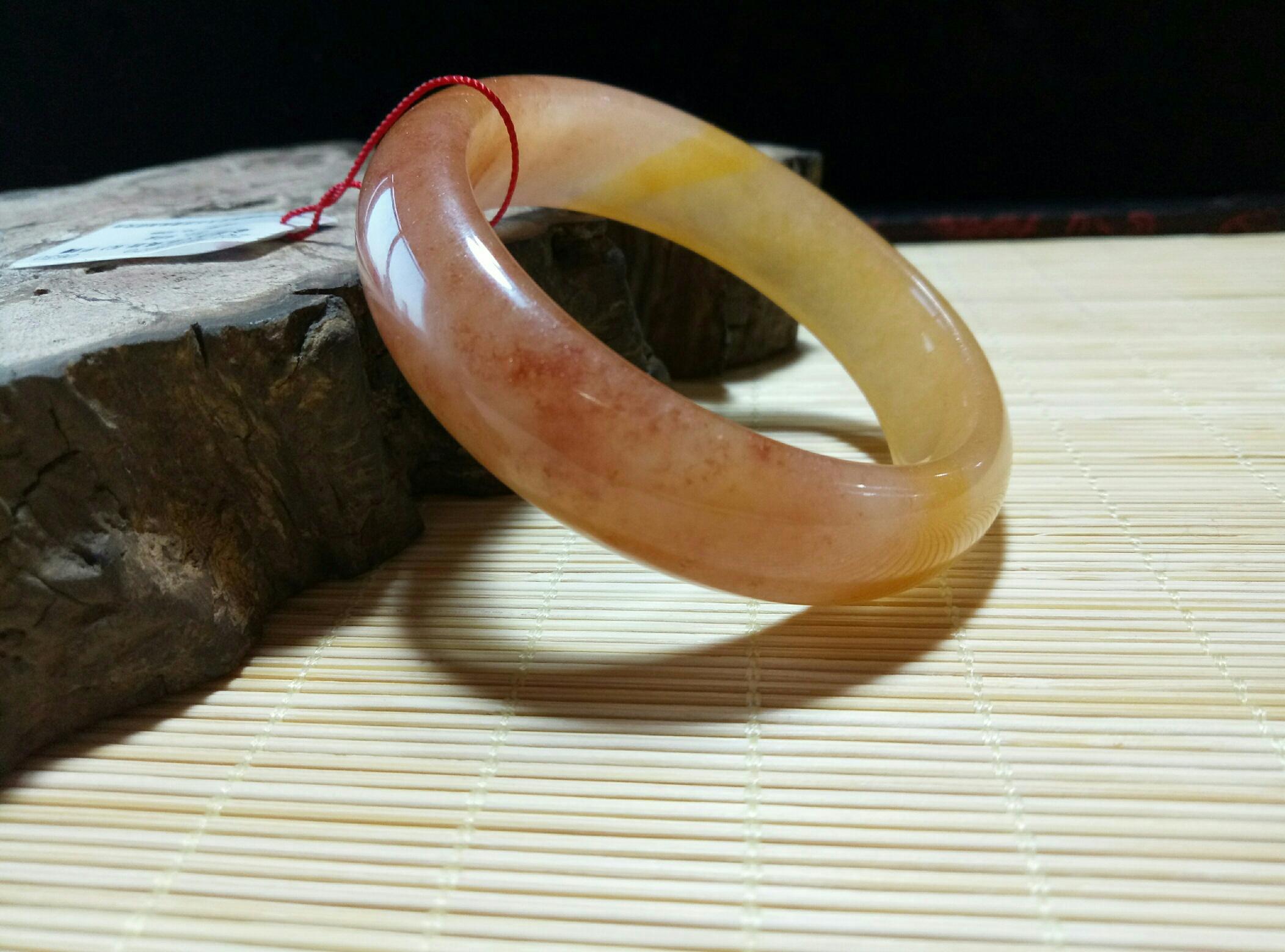 08年金镶玉奖牌多少钱(东京奥运金牌掉皮?哪届奥运金牌最值钱?为何金镶玉只能排第10?)