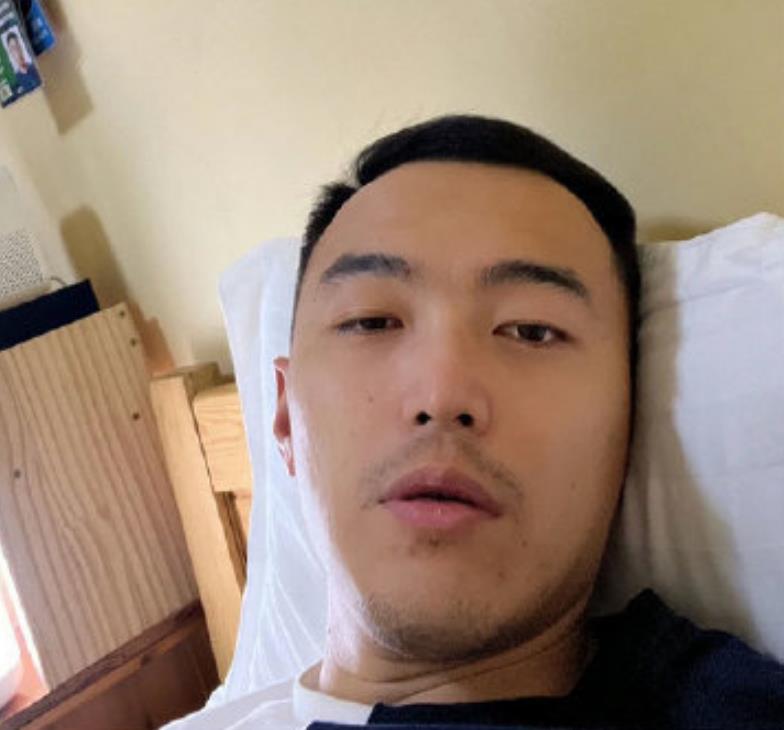 媒体人谈冯潇霆巩汉林上热搜(热搜第二了!70万网友点赞+刷屏巩汉林6年前微博,一边倒嘲讽男足)