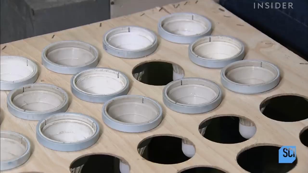 怎么做简单的羽毛球（看完羽毛球的制作过程，感觉不好好打球都有点对不住它）