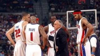 马刺最佳战绩（30队历史最佳和最差战绩：绿军为邓肯摆烂67负 勇士73胜 76人73负）