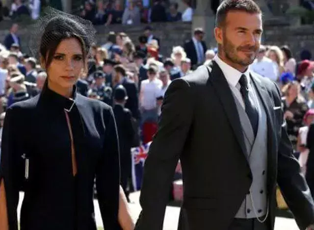 小贝离婚是真是假(小贝出轨致离婚?发言人称是无稽之谈!点评:谣言止于智者)